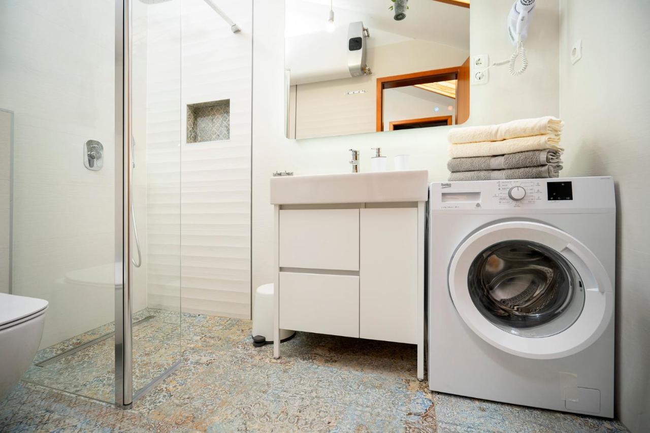 ילסה Kalina Deluxe Apartments מראה חיצוני תמונה