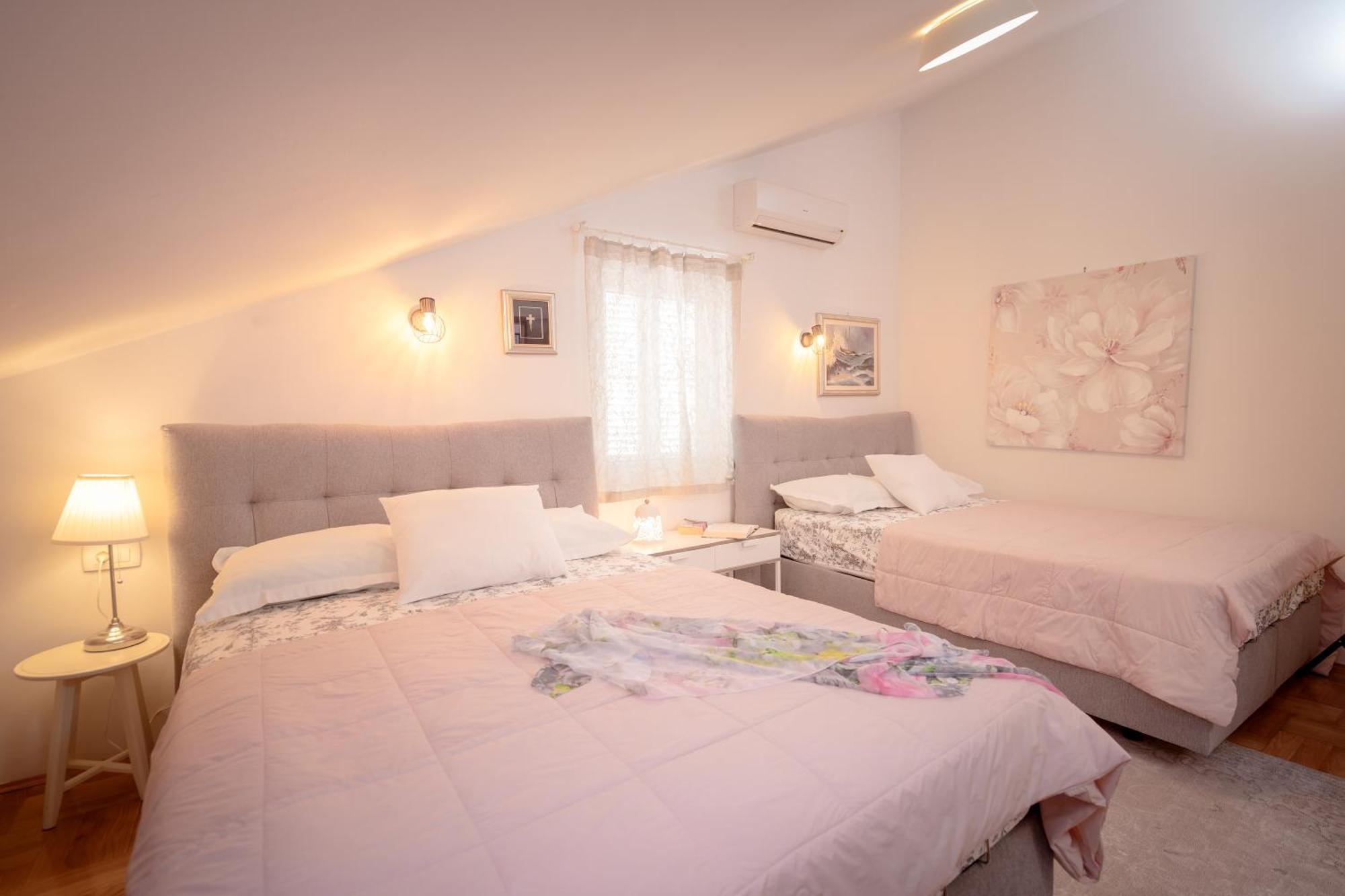 ילסה Kalina Deluxe Apartments מראה חיצוני תמונה